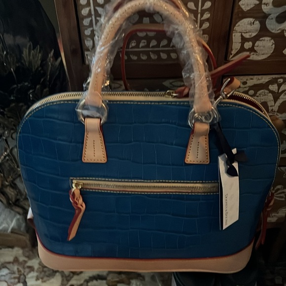 Dooney & Burke Marine Blue Zip satchel W matching card & keychain -NWT - Picture 9 of 11